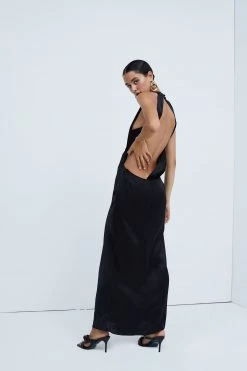 Ready-to-Wear Taliah Maxi Dress Shop