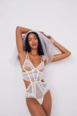 Victorias Secret Wedding Shop Lace Heart Embroidery Teddy