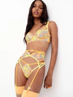 Victorias Secret New Waterlily Embroidery Underwire Bra