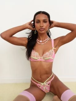 Victorias Secret Hugging Hearts Embroidery Thong Panty