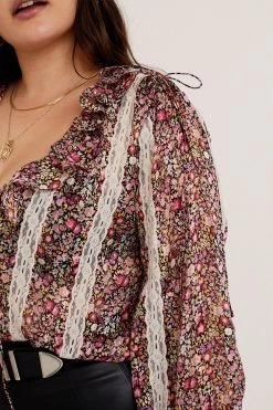 Ready-to-Wear Shop Vanessa Blouse